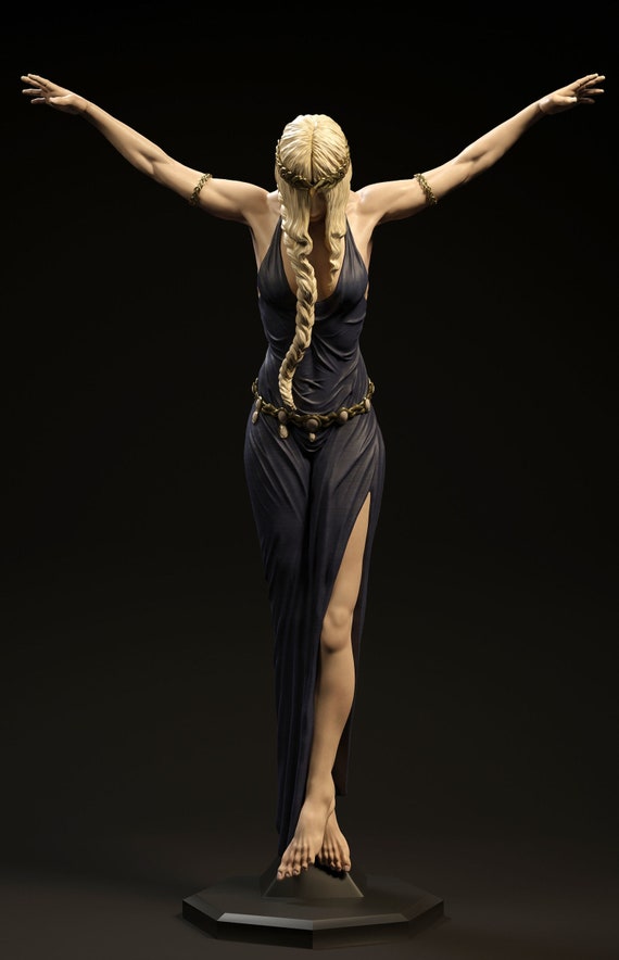 Queen Marika the Eternal - Full Body