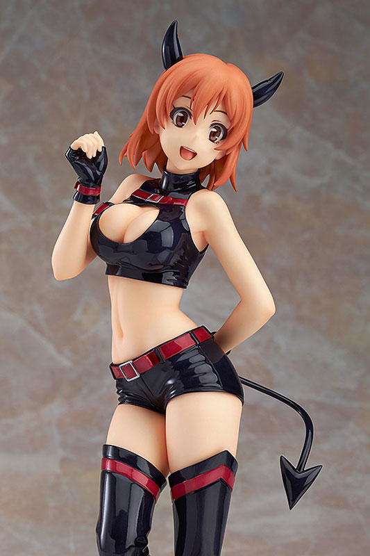 Yuigahama Yui - Full Body