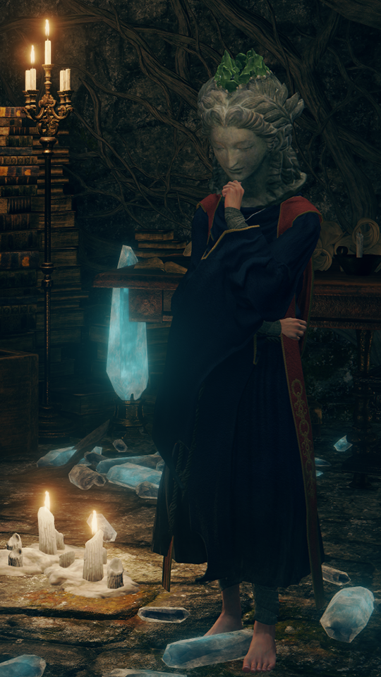 Sorceress Sellen - Full Body